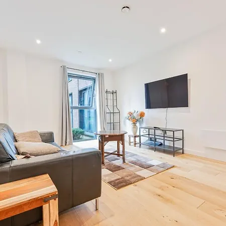 Smart 1 Bedroom In Апартаменты Бирмингем
